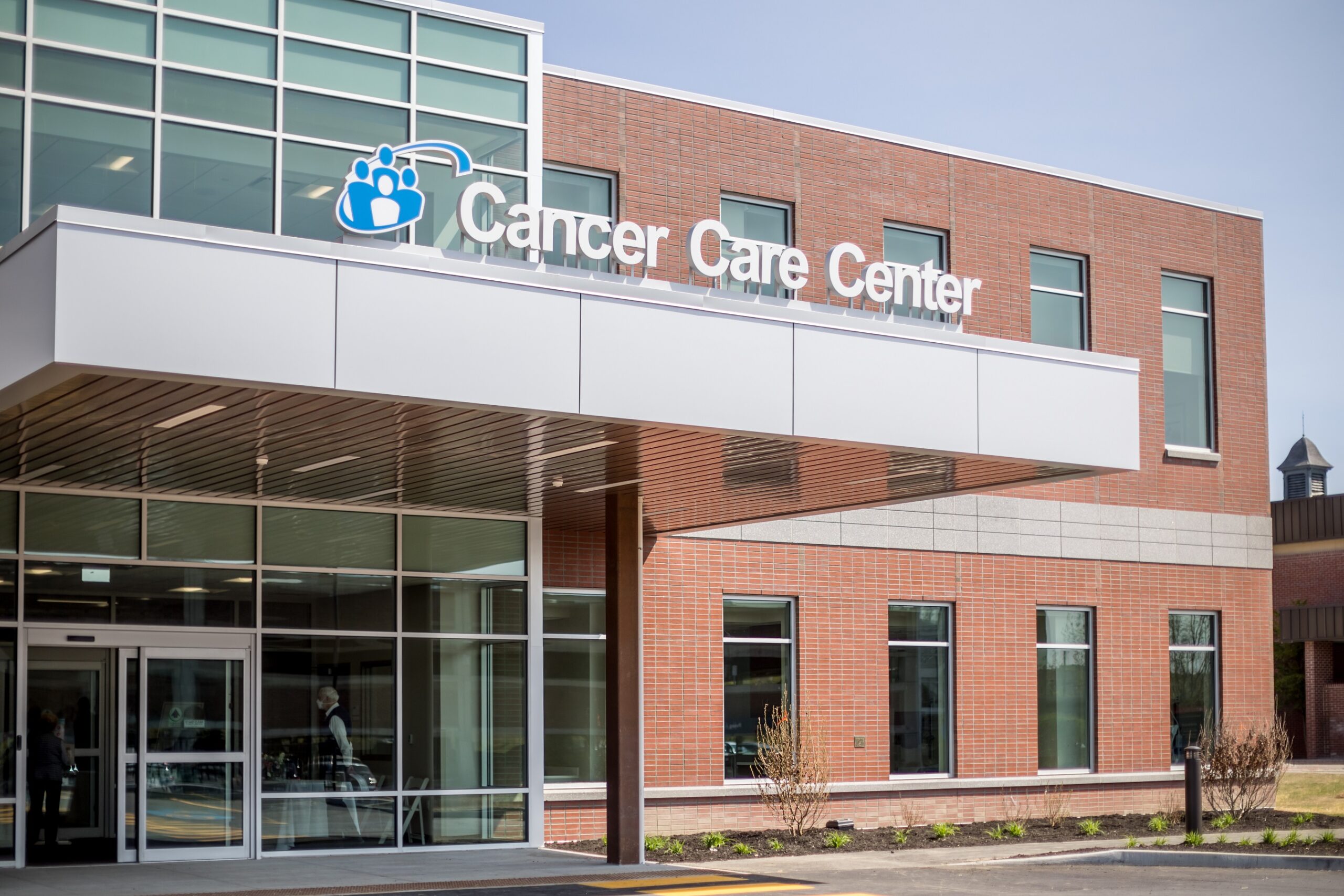 Central Maine Healthcare oncology program gets seal of approval from Commission on Cancer